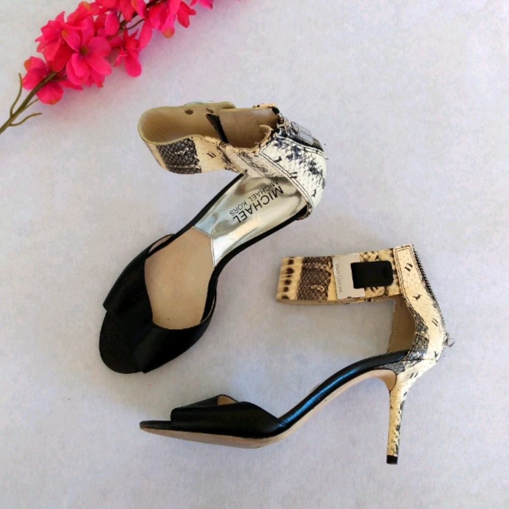 Michael Kors Snake Skin Mary Jane Heels Size 7